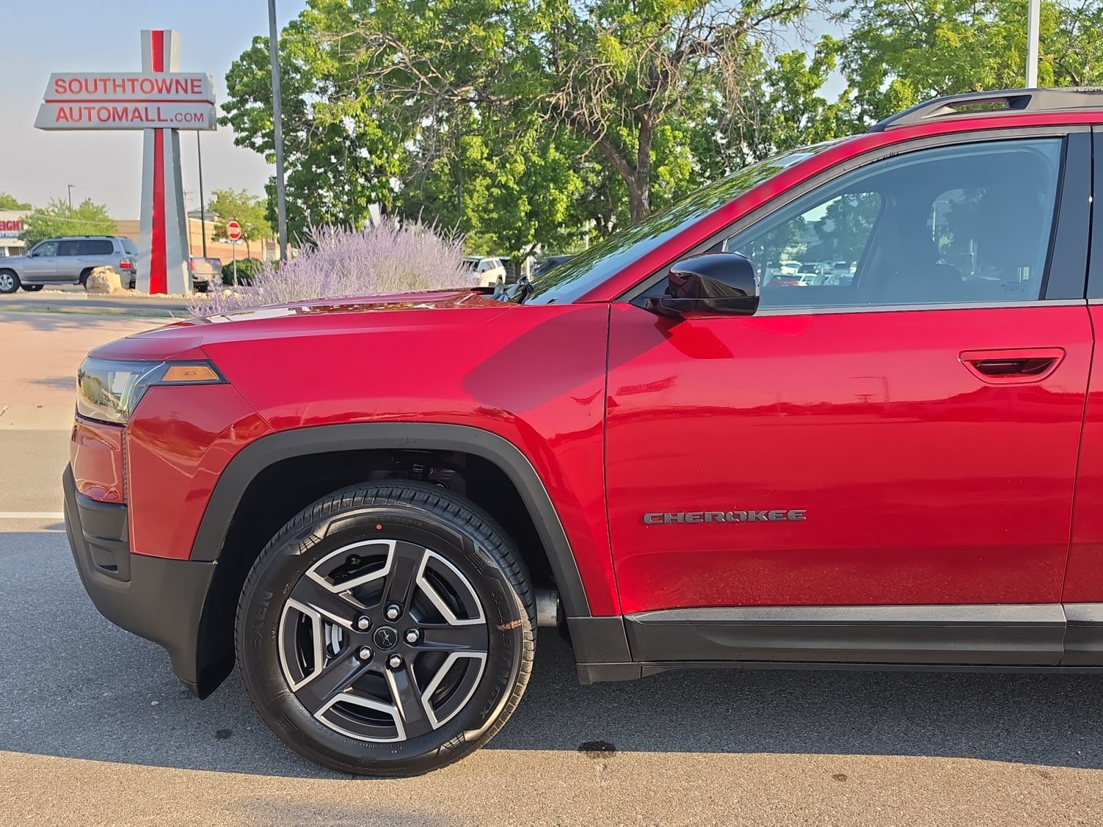 New 2026 Jeep Cherokee Laredo AWD/4WD image 11