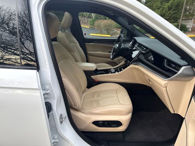 Used 2023 Jeep Grand Cherokee 4WD 4xe w/ Luxury Tech Group II image 10