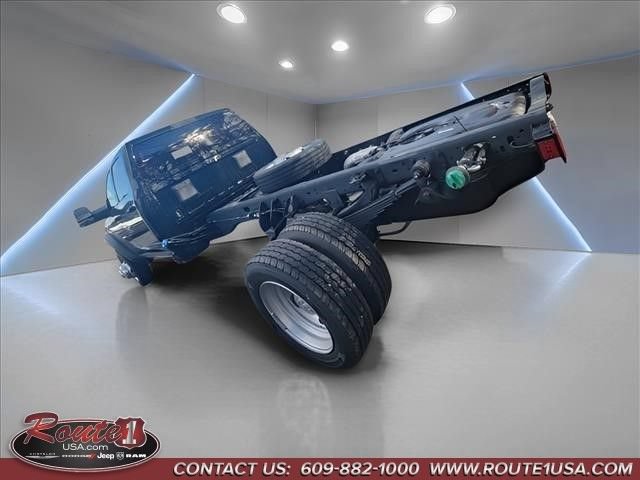 New 2026 RAM 5500 Tradesman w/ Chrome Appearance Group AWD/4WD image 6
