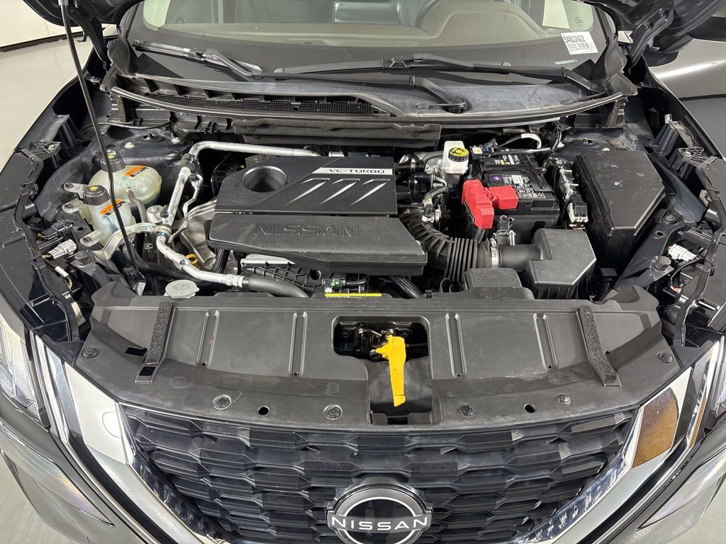Used 2023 Nissan Rogue S image 34