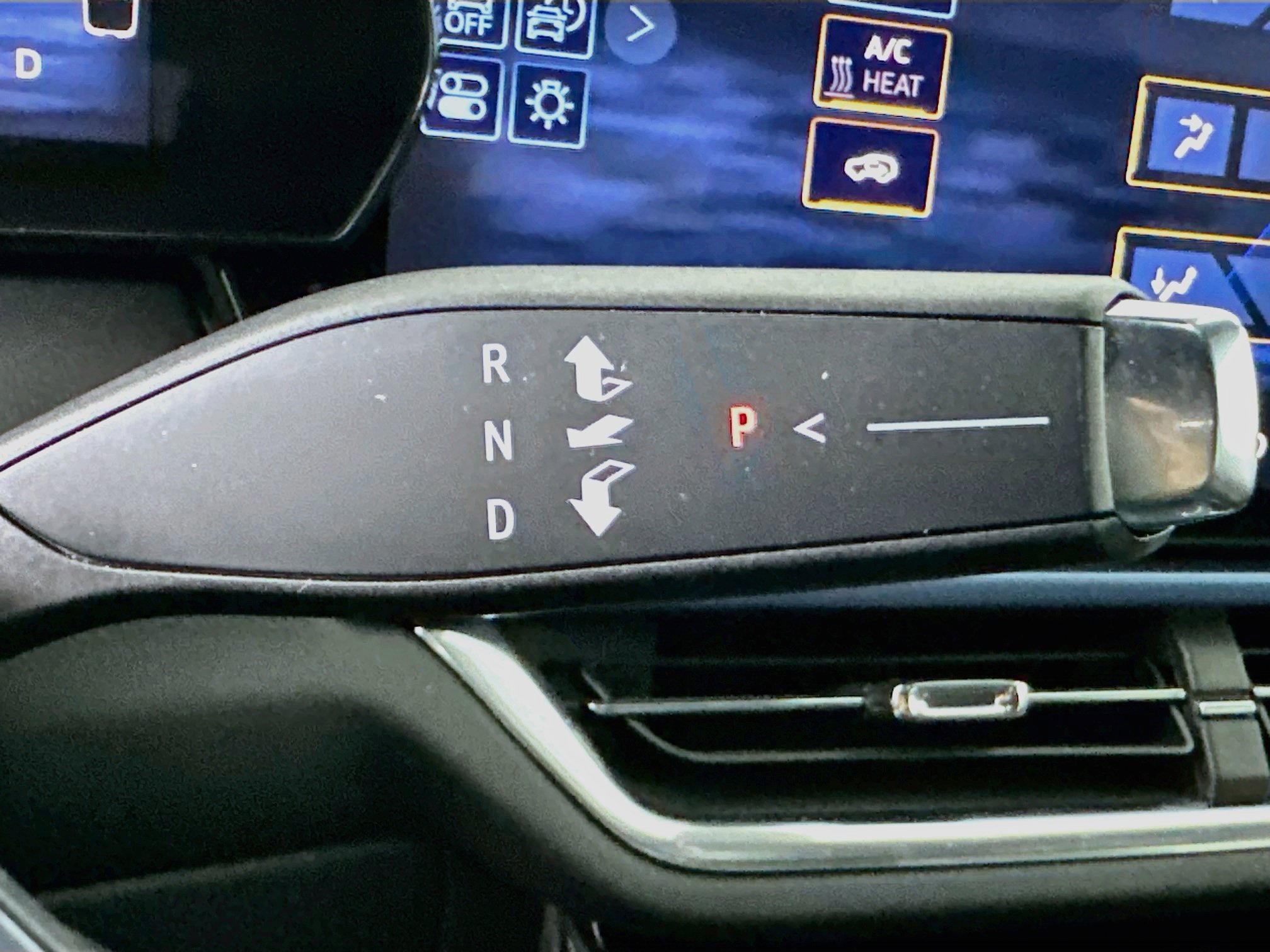 Used 2024 Chevrolet Equinox EV LT w/ LPO, All-Weather Mat Package FWD image 25