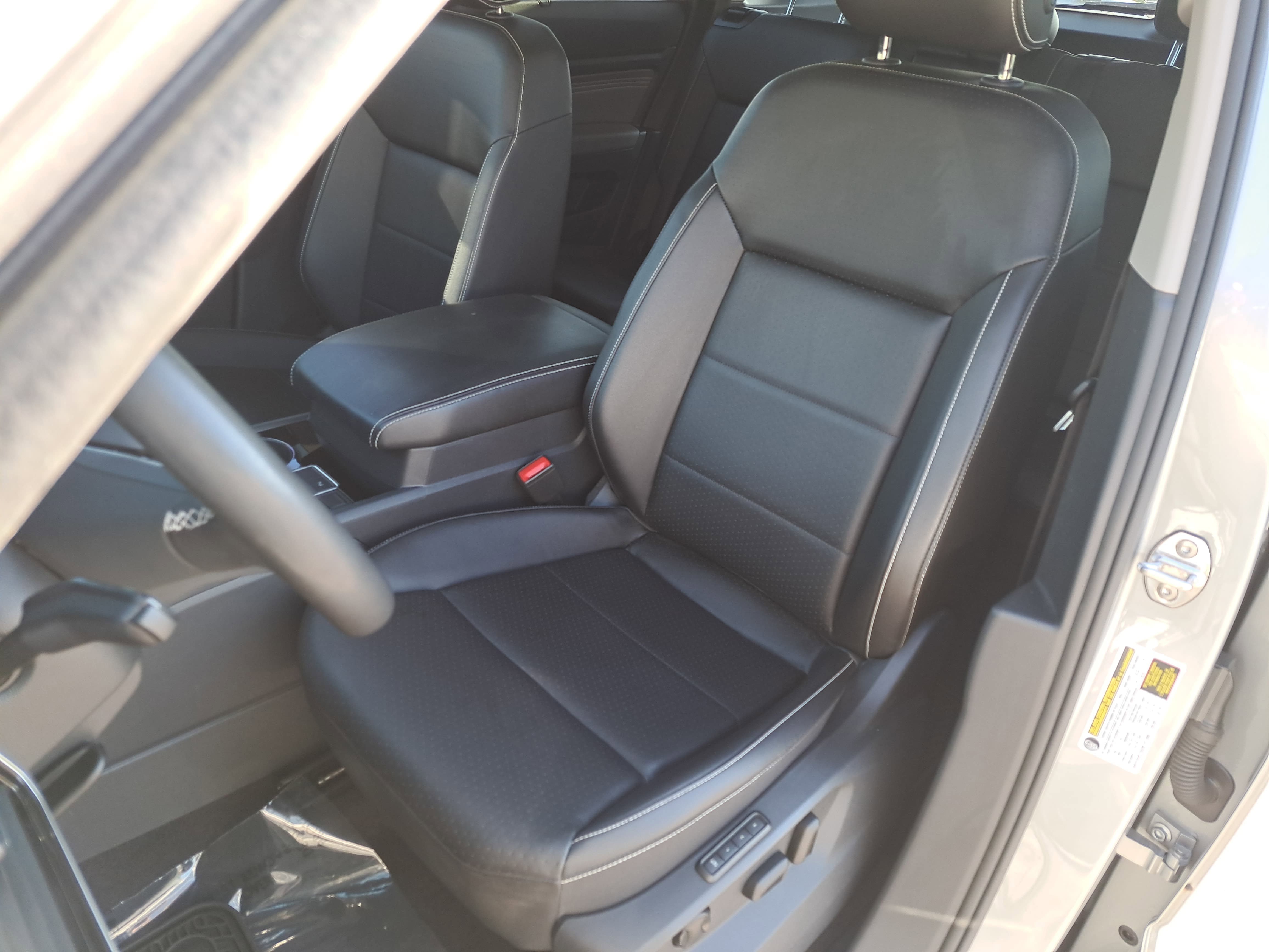 Certified 2023 Volkswagen Atlas SEL AWD/4WD image 16