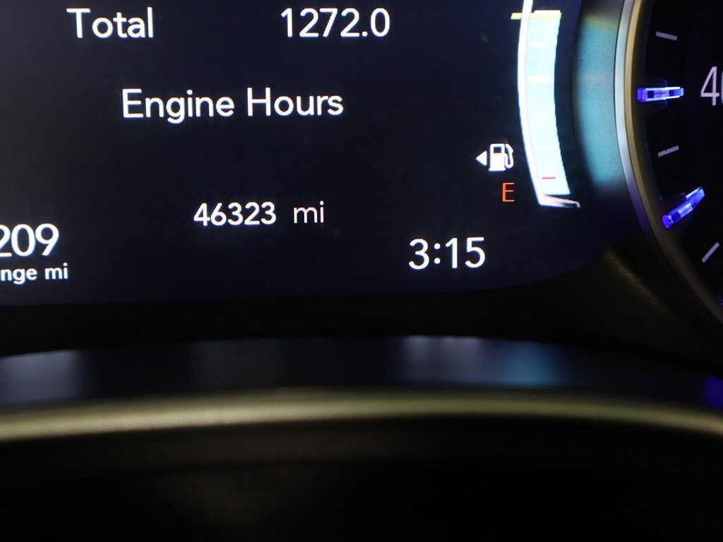 Used 2024 Chrysler Pacifica Touring-L image 39