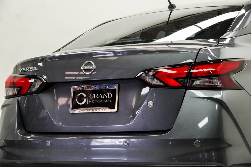 Used 2025 Nissan Versa S w/ Trunk Package FWD image 13