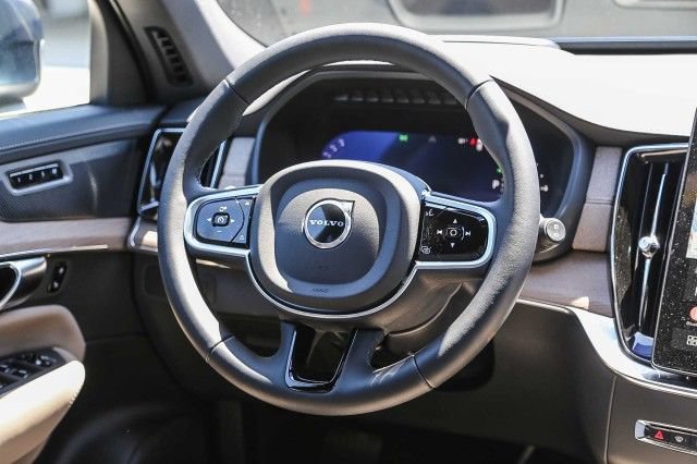 New 2026 Volvo XC90 T8 Ultra w/ Protection Package Premier AWD/4WD image 15