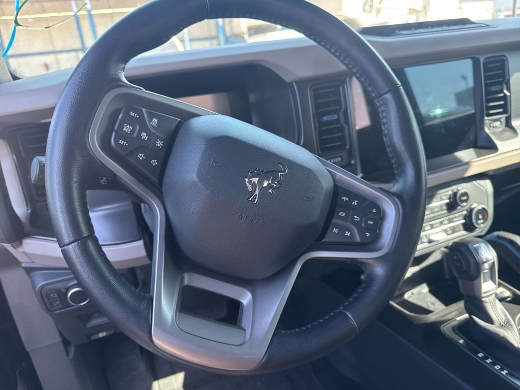 Used 2022 Ford Bronco Wildtrak image 7