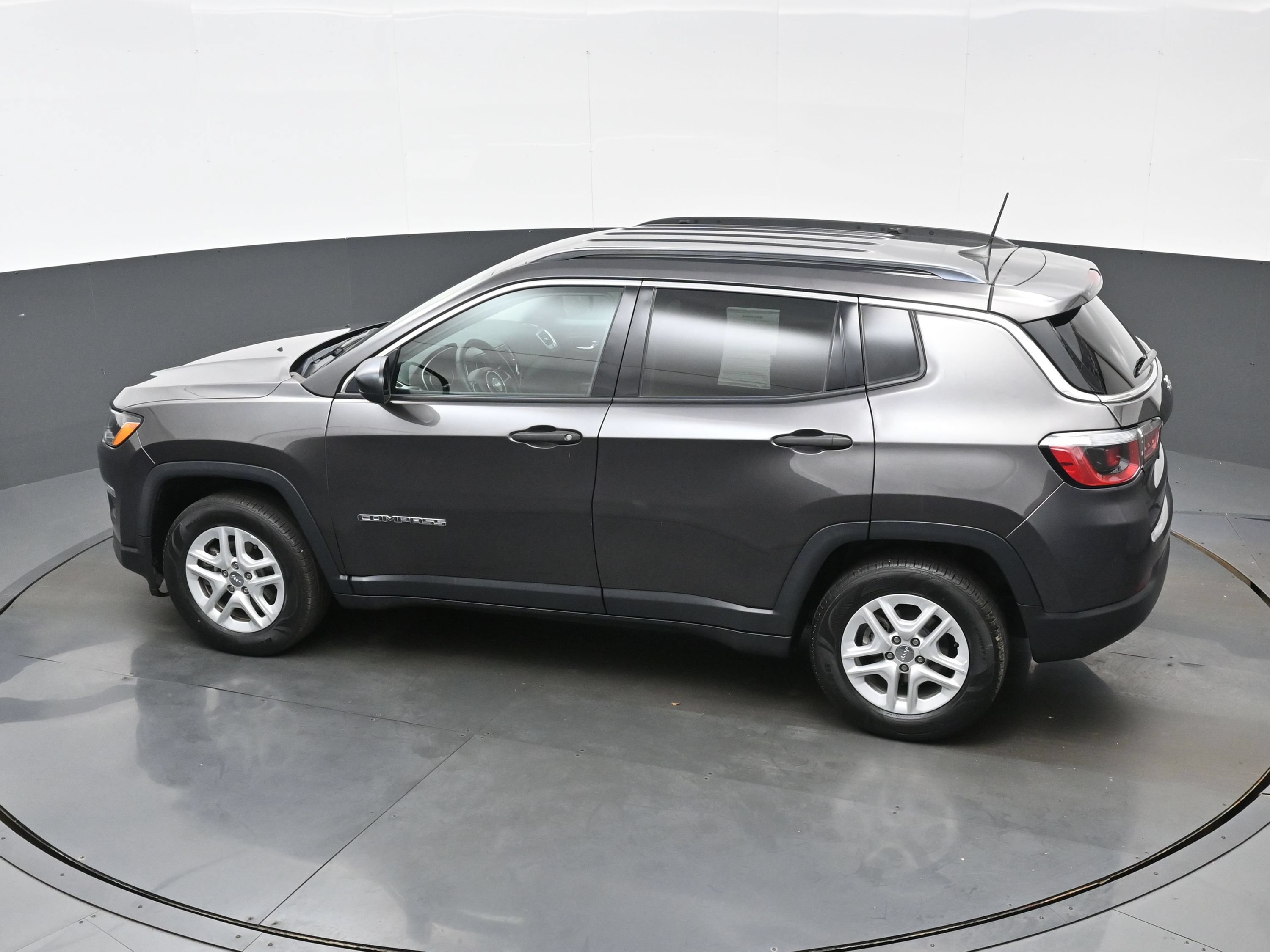 Used 2019 Jeep Compass Sport FWD image 32