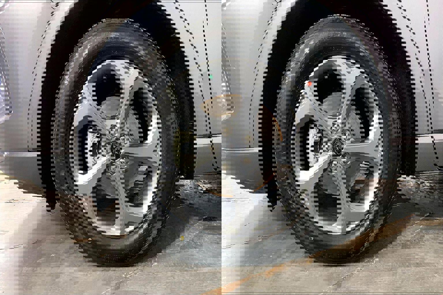 Used 2024 Ford Escape ST-Line image 9