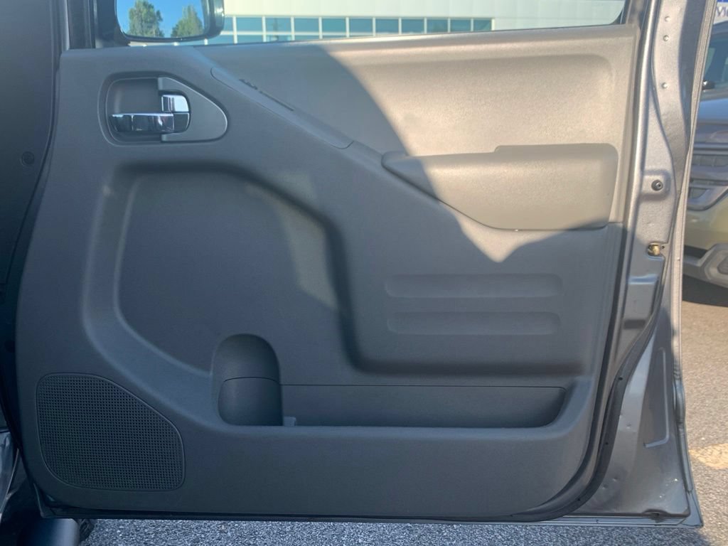 Used 2021 Nissan Frontier SV w/ Midnight Edition Floor Mats AWD/4WD image 23