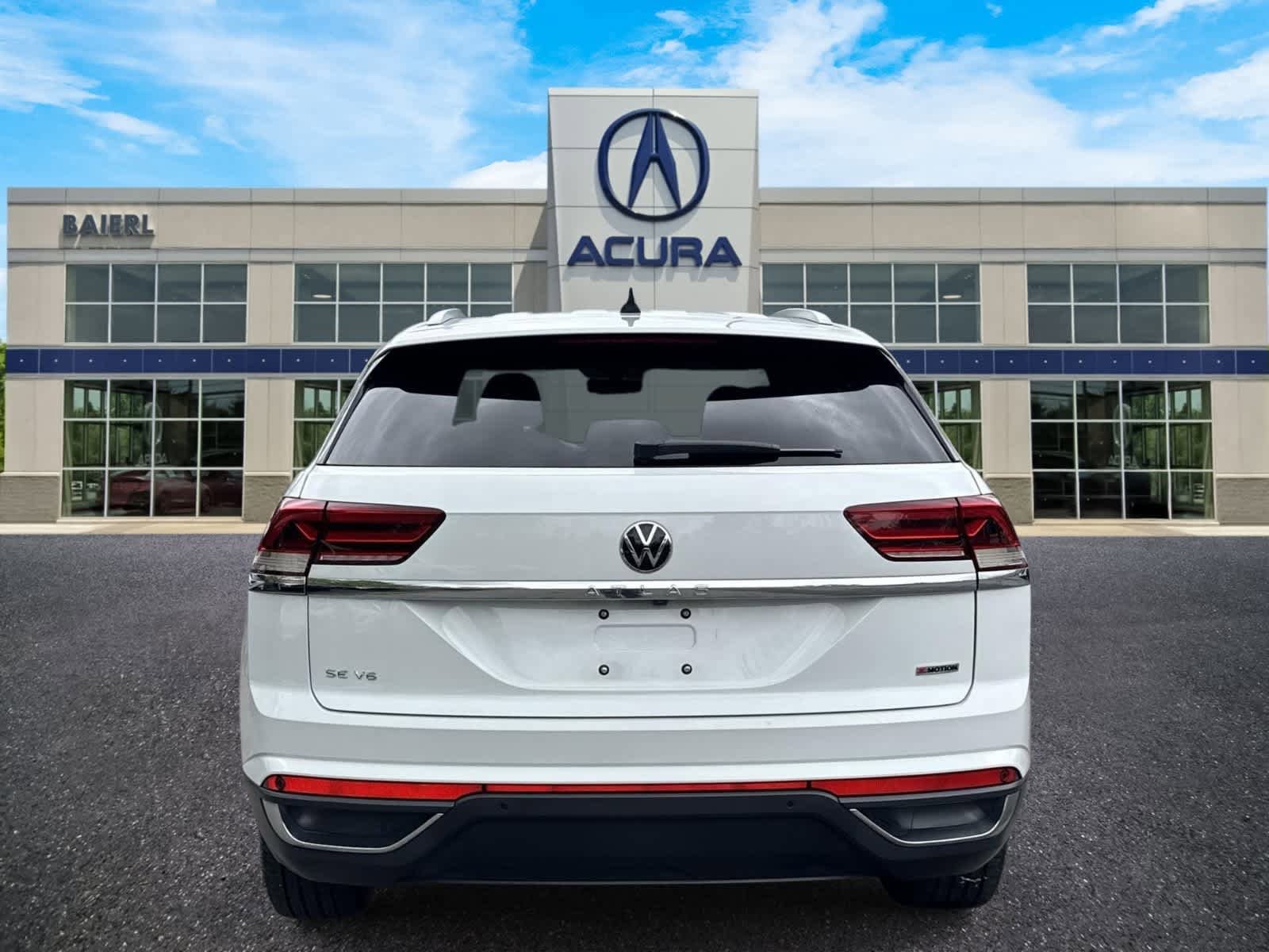 Used 2020 Volkswagen Atlas Cross Sport SE AWD/4WD image 4