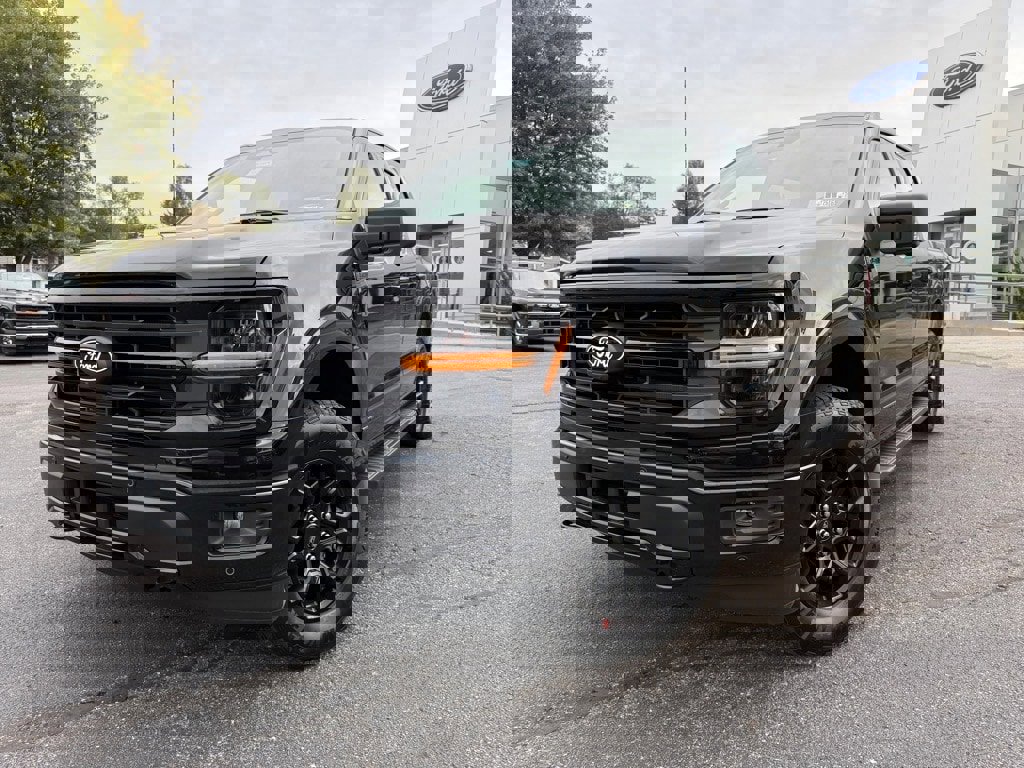 New 2025 Ford F150 XLT image 8