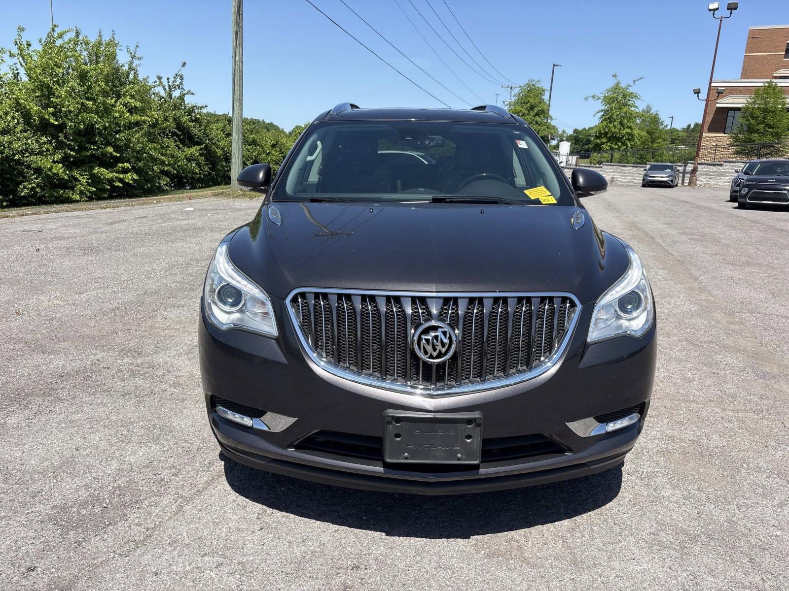 Used 2017 Buick Enclave Leather video 2