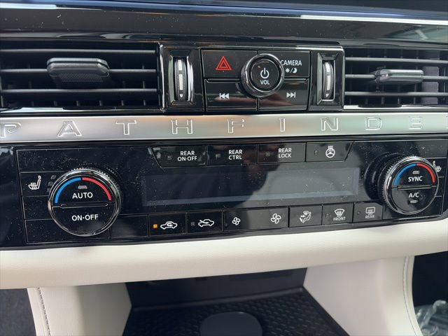 New 2026 Nissan Pathfinder SL image 16