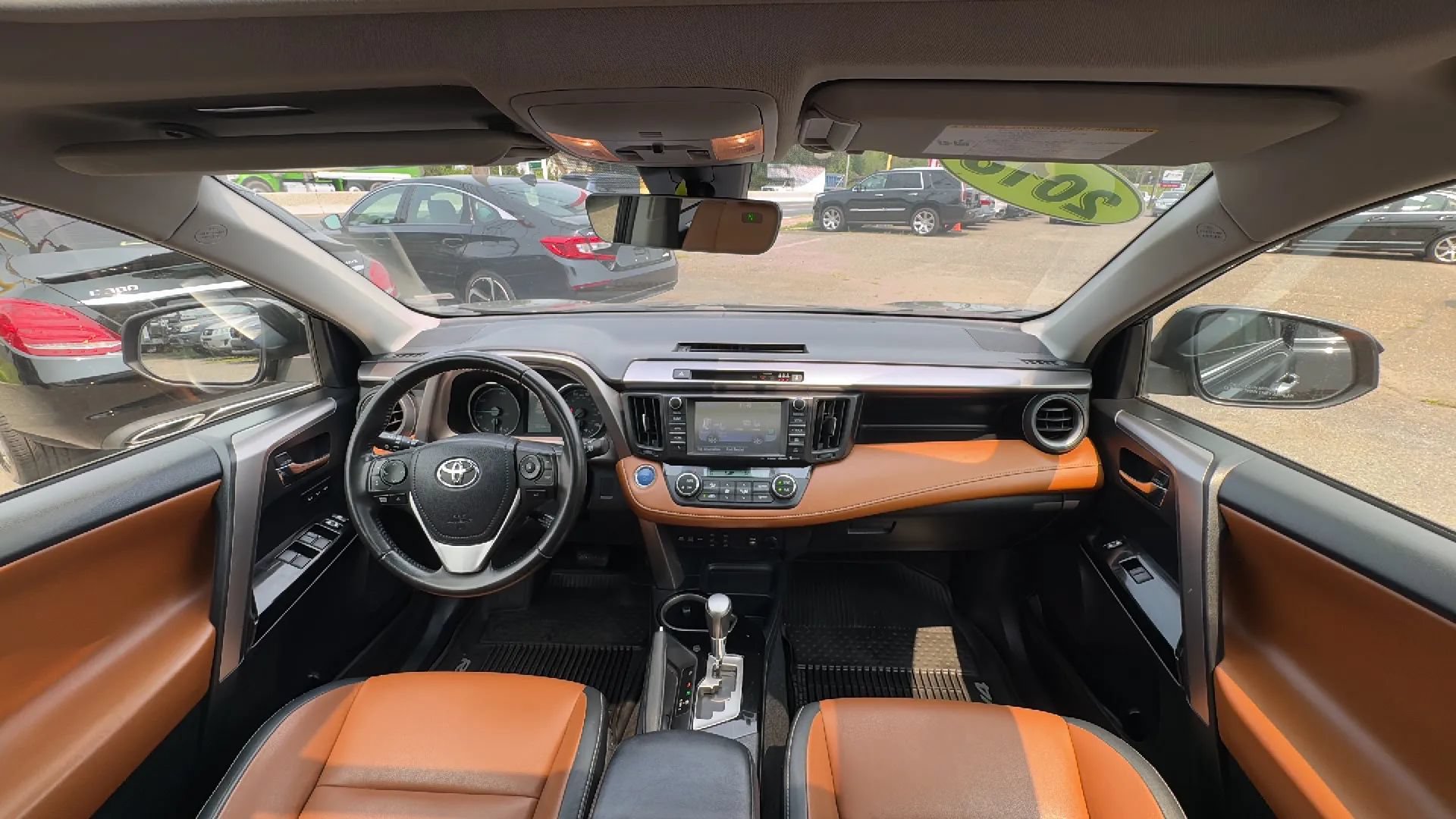 Used 2018 Toyota RAV4 Limited AWD/4WD image 23