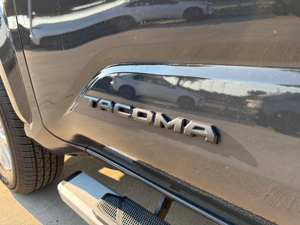 Used 2025 Toyota Tacoma SR5 RWD image 18
