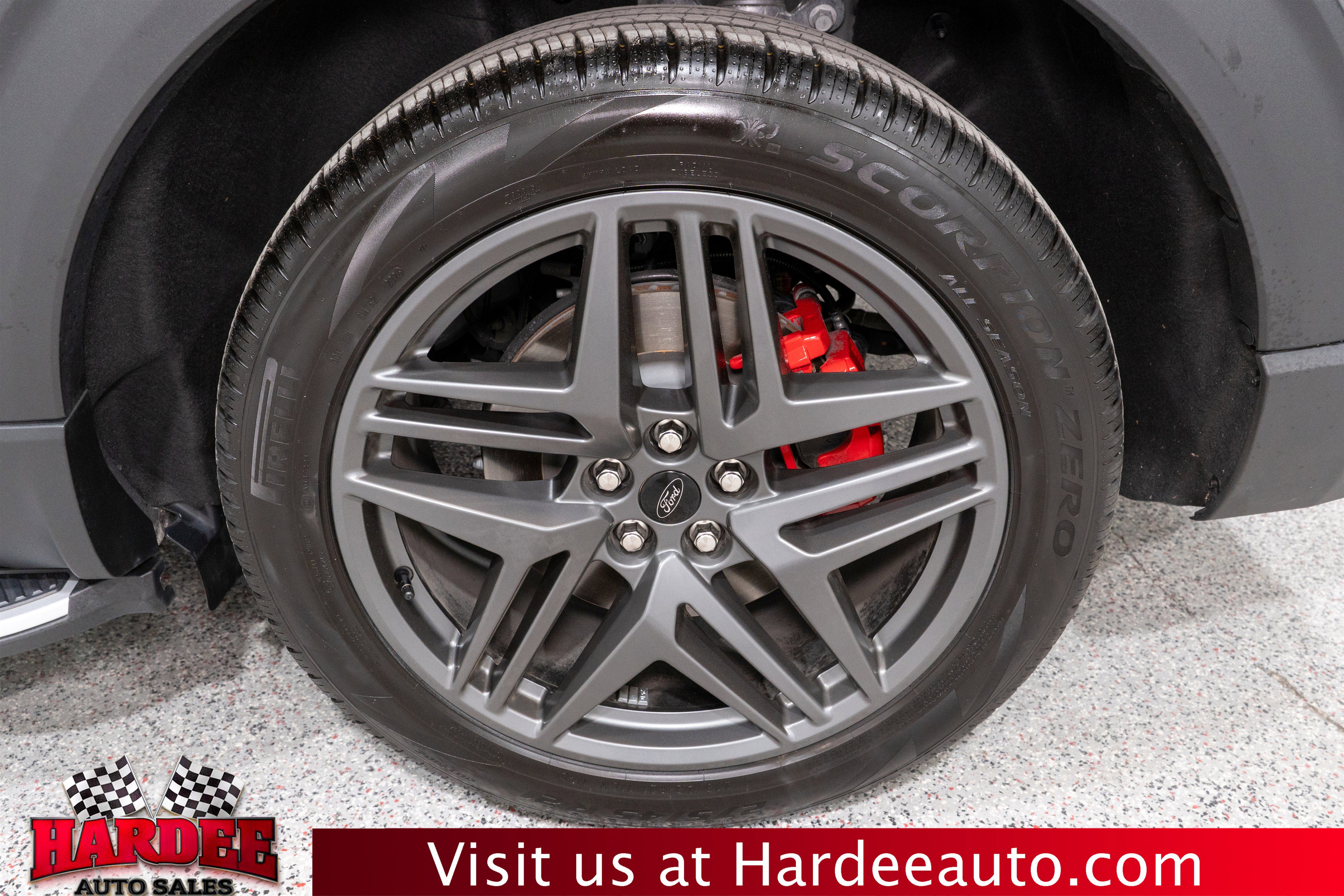 Used 2025 Ford Explorer ST w/ Sun And Sound Package image 10