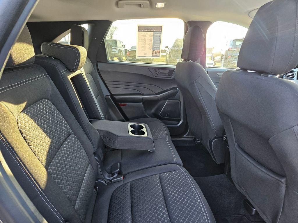 Used 2025 Ford Escape Active image 30