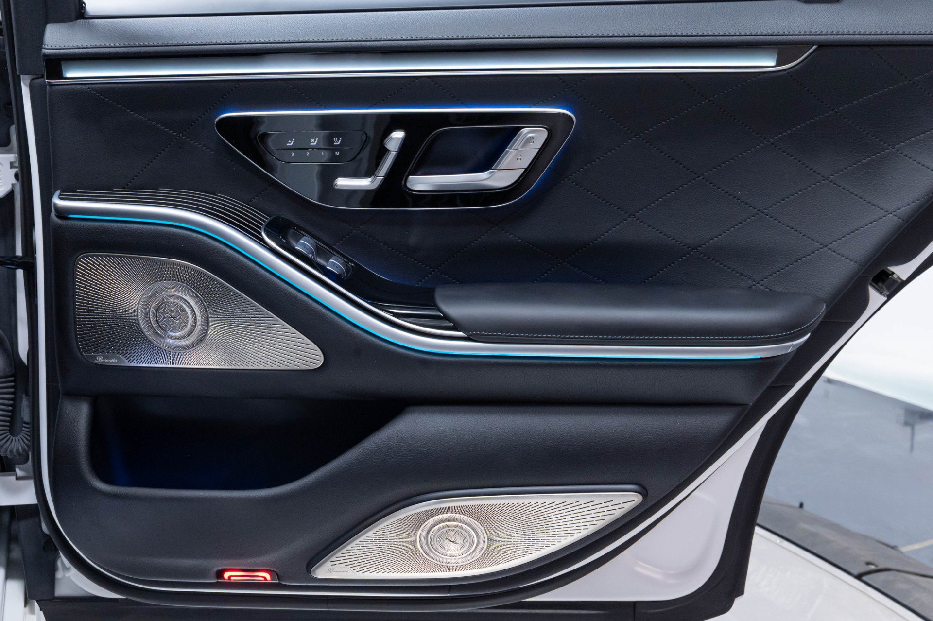 Used 2024 Mercedes-Benz S 580 4MATIC Sedan image 37