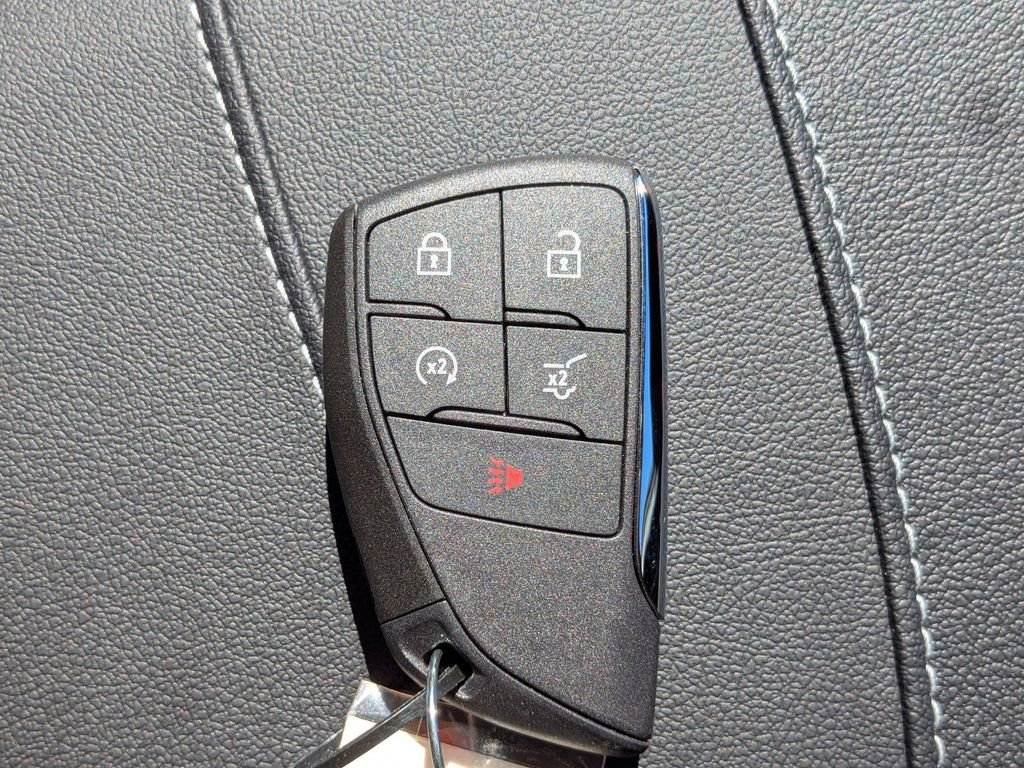 New 2026 Chevrolet Traverse LT w/ Sun and Wheel Package image 34