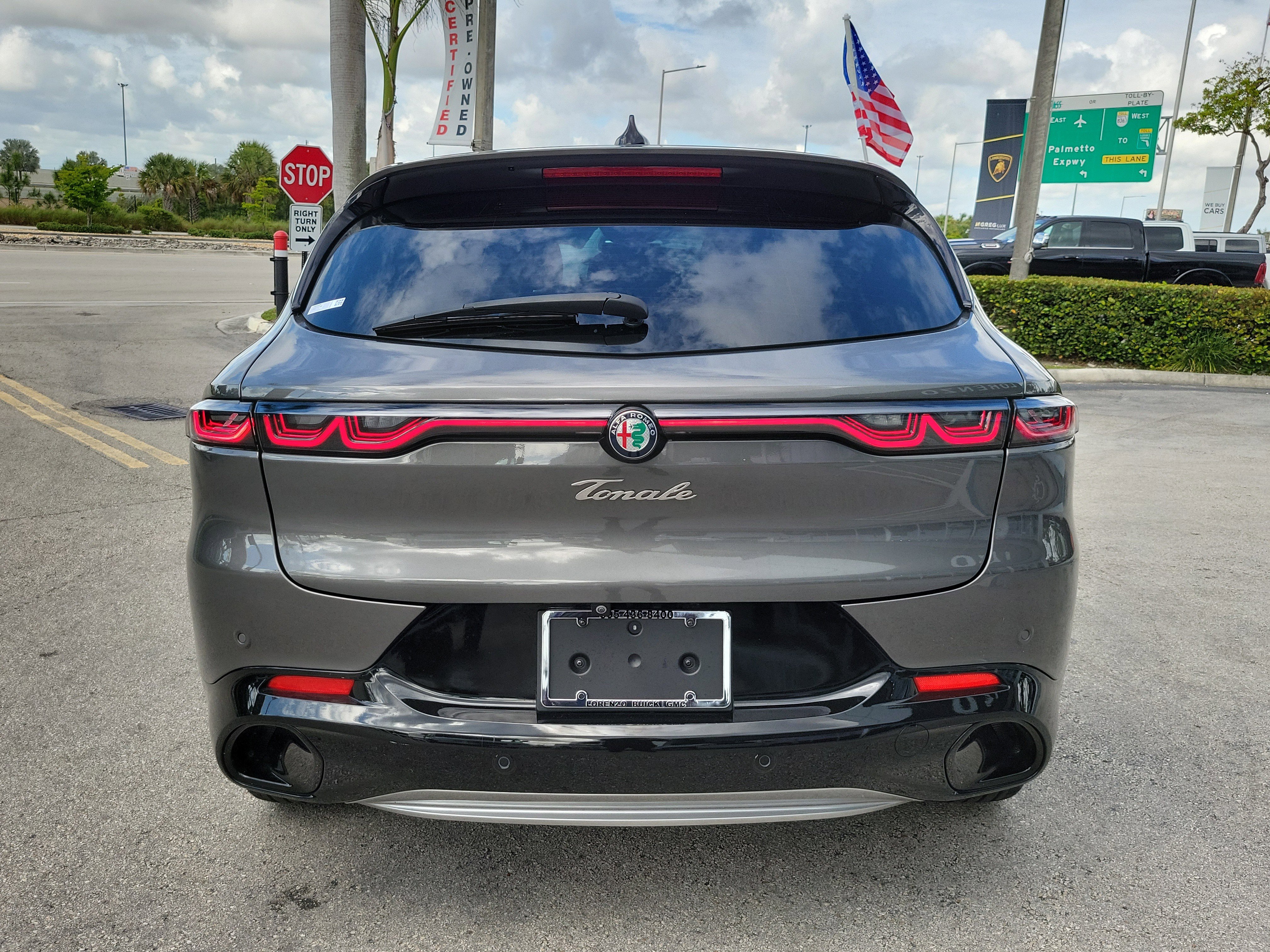 Used 2024 Alfa Romeo Tonale Ti w/ Premium Interior Package AWD/4WD image 6