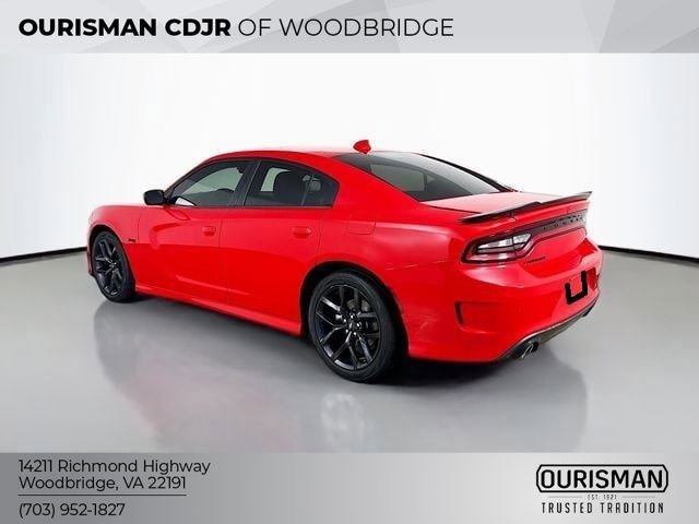 Used 2023 Dodge Charger R/T w/ Blacktop Package image 5