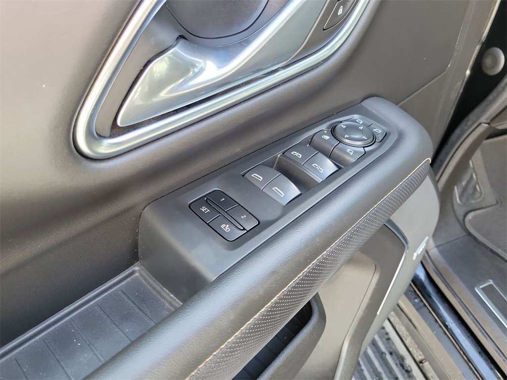 Used 2021 GMC Yukon XL AT4 w/ AT4 Premium Plus Package image 24