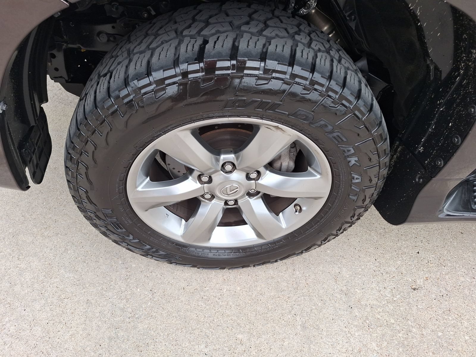 Used 2012 Lexus GX 460 Premium AWD/4WD image 11