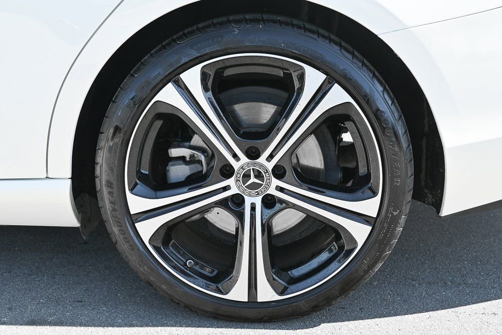 Used 2025 Mercedes-Benz C 300 Sedan image 8