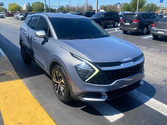 Used 2024 Kia Sportage EX image 2