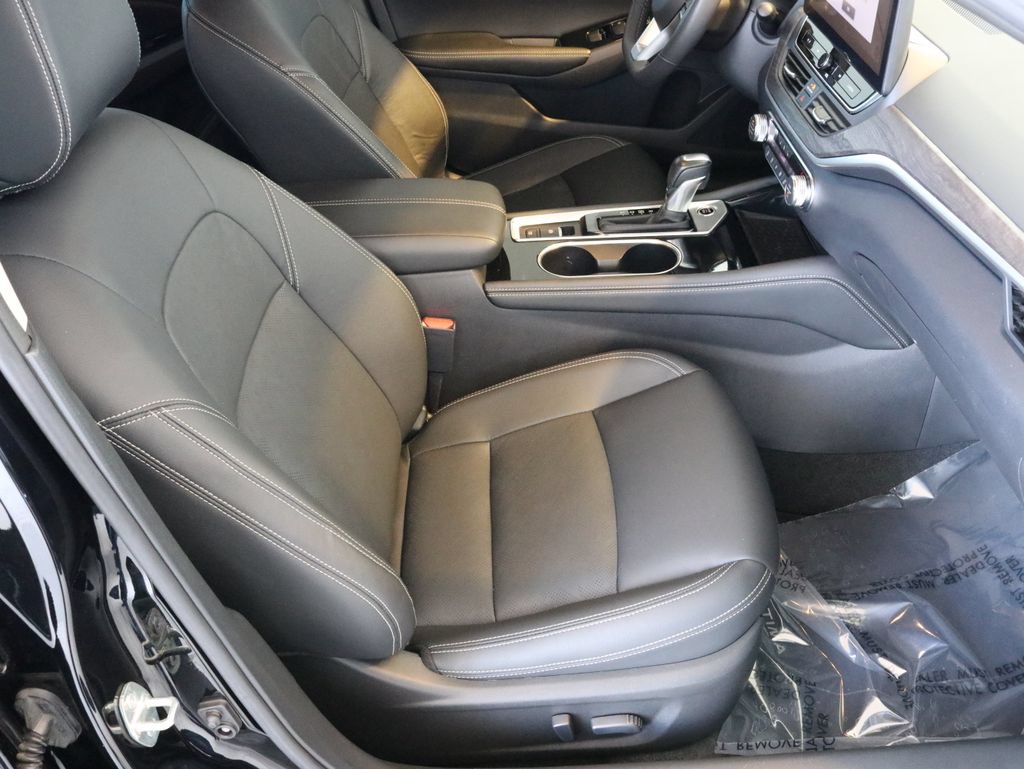 Used 2025 Nissan Altima 2.5 SL AWD/4WD image 43