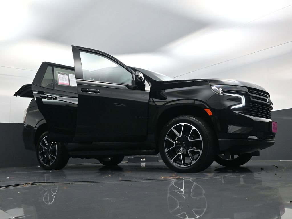 Used 2024 Chevrolet Tahoe RST w/ Luxury Package image 29