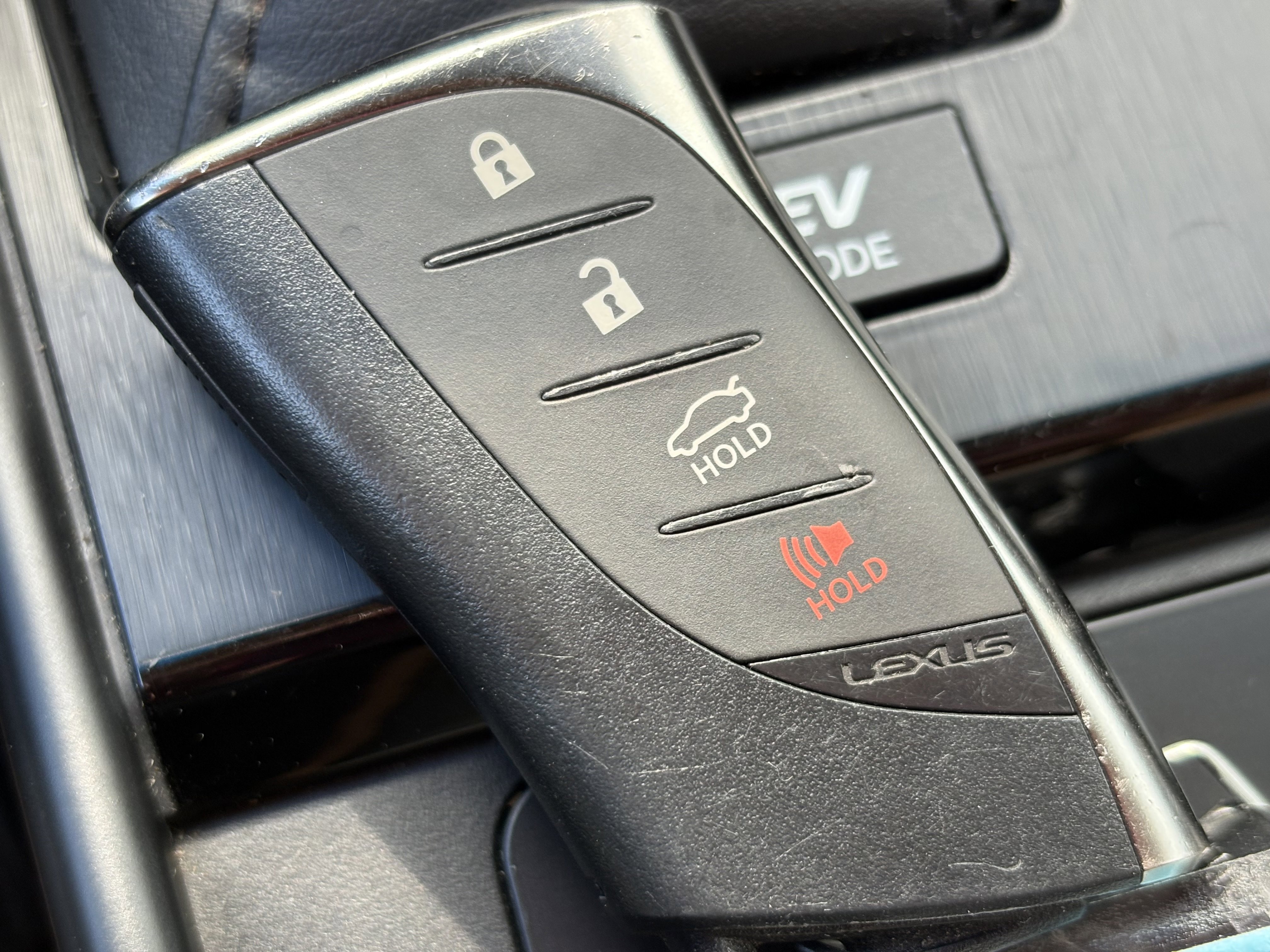 Used 2024 Lexus ES 300h w/ Premium Package image 34