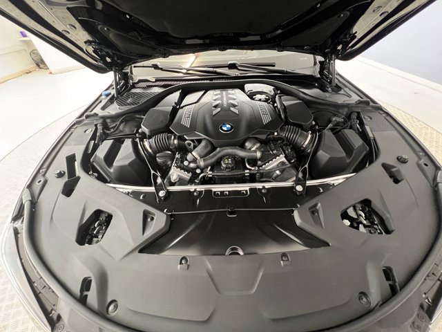New 2026 BMW M850i xDrive w/ M Carbon Exterior Package image 3