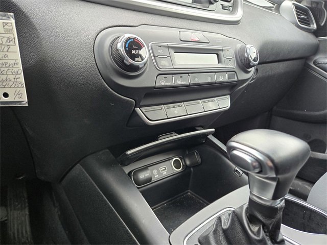 Used 2019 Kia Sorento LX w/ LX Convenience Package image 10