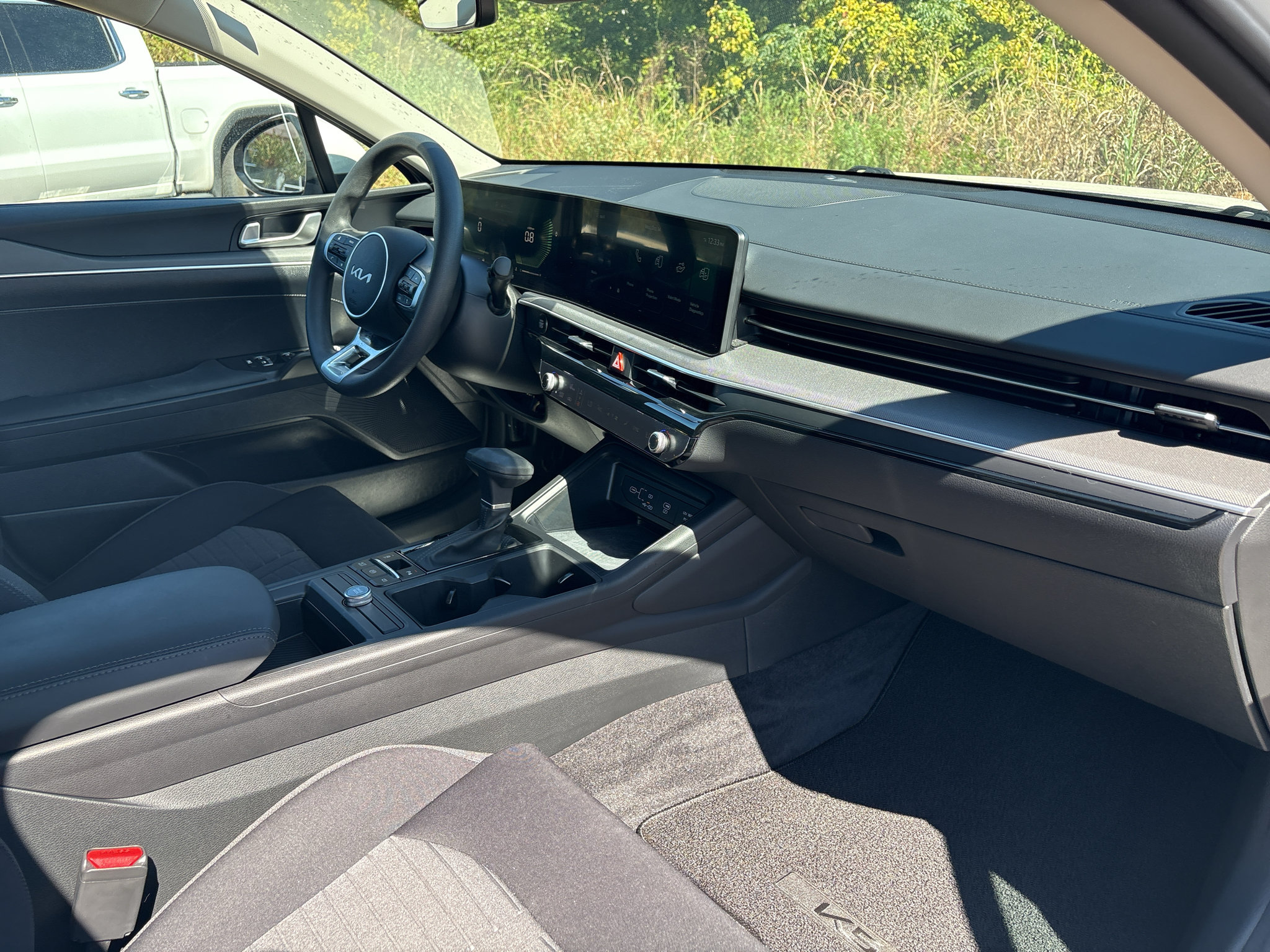 Used 2025 Kia K5 LXS FWD image 11