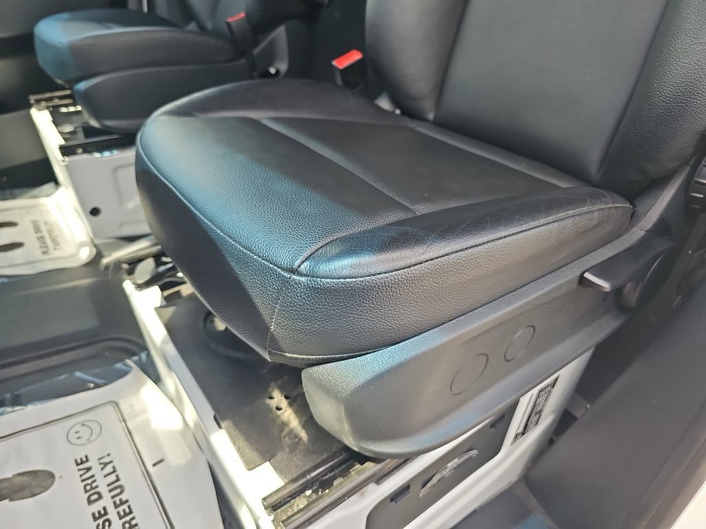 Used 2025 Mercedes-Benz Sprinter 2500 image 30
