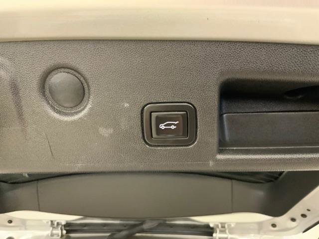 Used 2021 Chevrolet Equinox LT w/ Driver Convenience Package AWD/4WD image 34