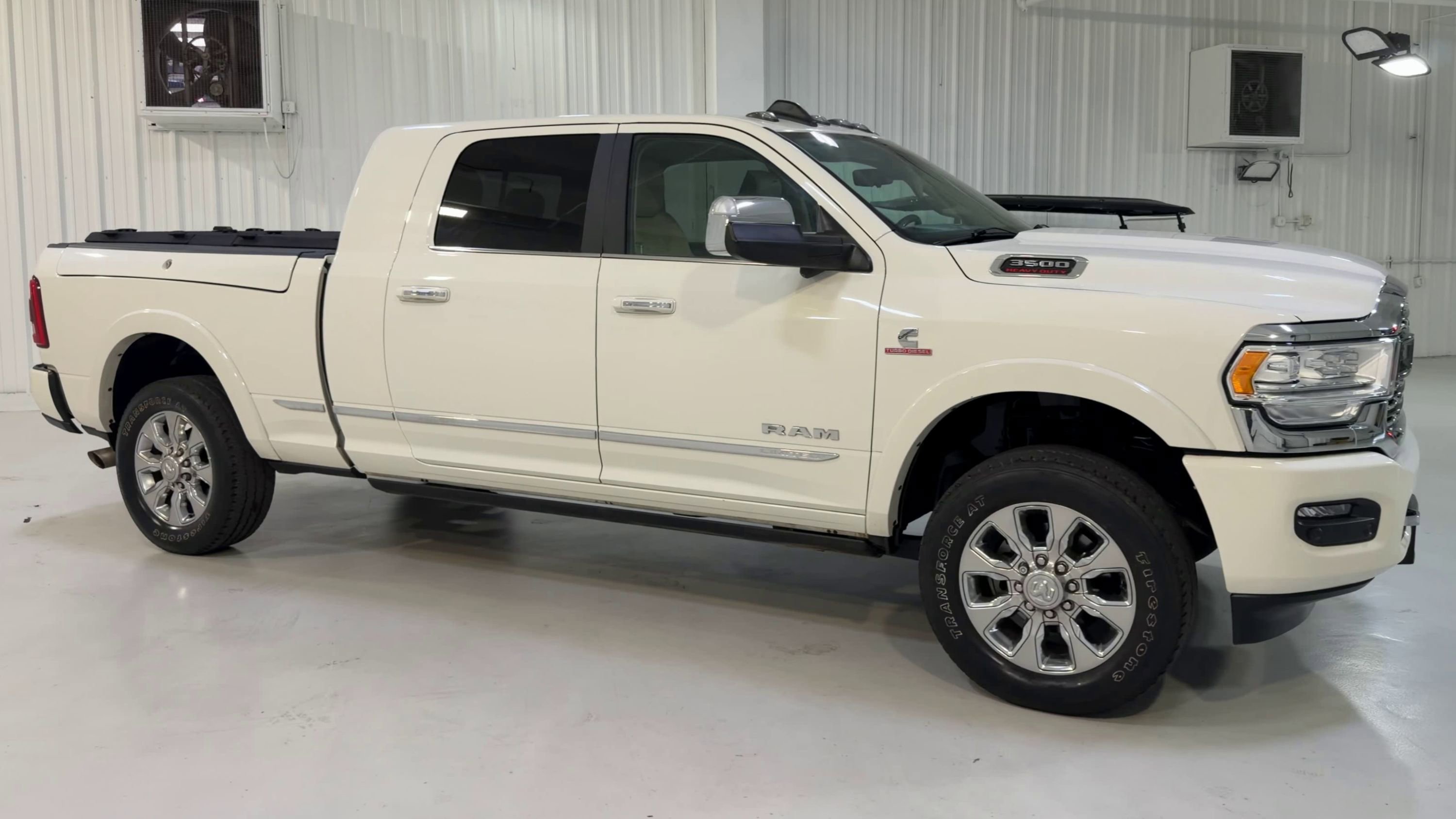 Used 2022 RAM 3500 Limited image 3