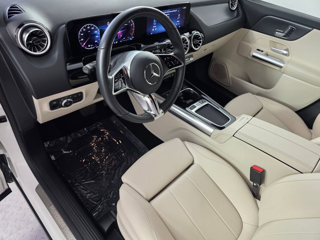 Certified 2025 Mercedes-Benz GLA 250 image 10