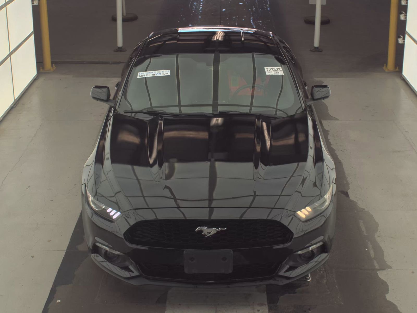 Used 2017 Ford Mustang EcoBoost image 2