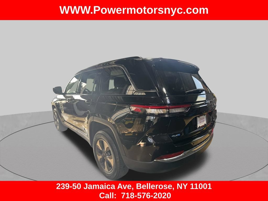 Used 2023 Jeep Grand Cherokee 4WD 4xe image 5