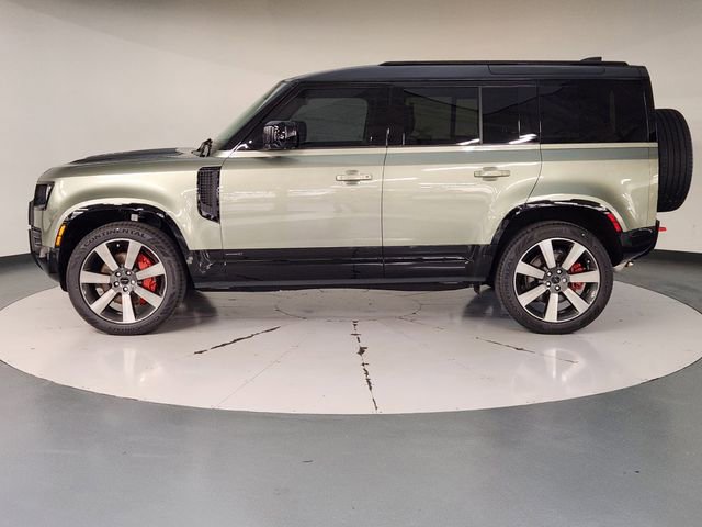 Used 2025 Land Rover Defender 110 X image 5