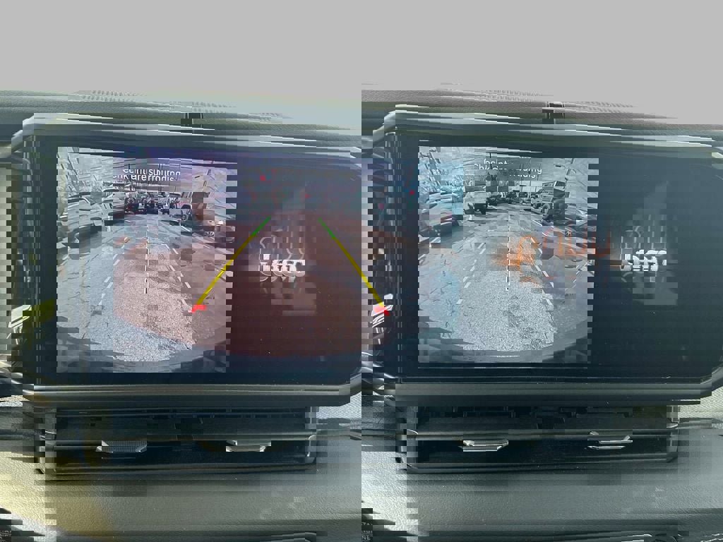 Used 2025 Jeep Wrangler Sahara image 29