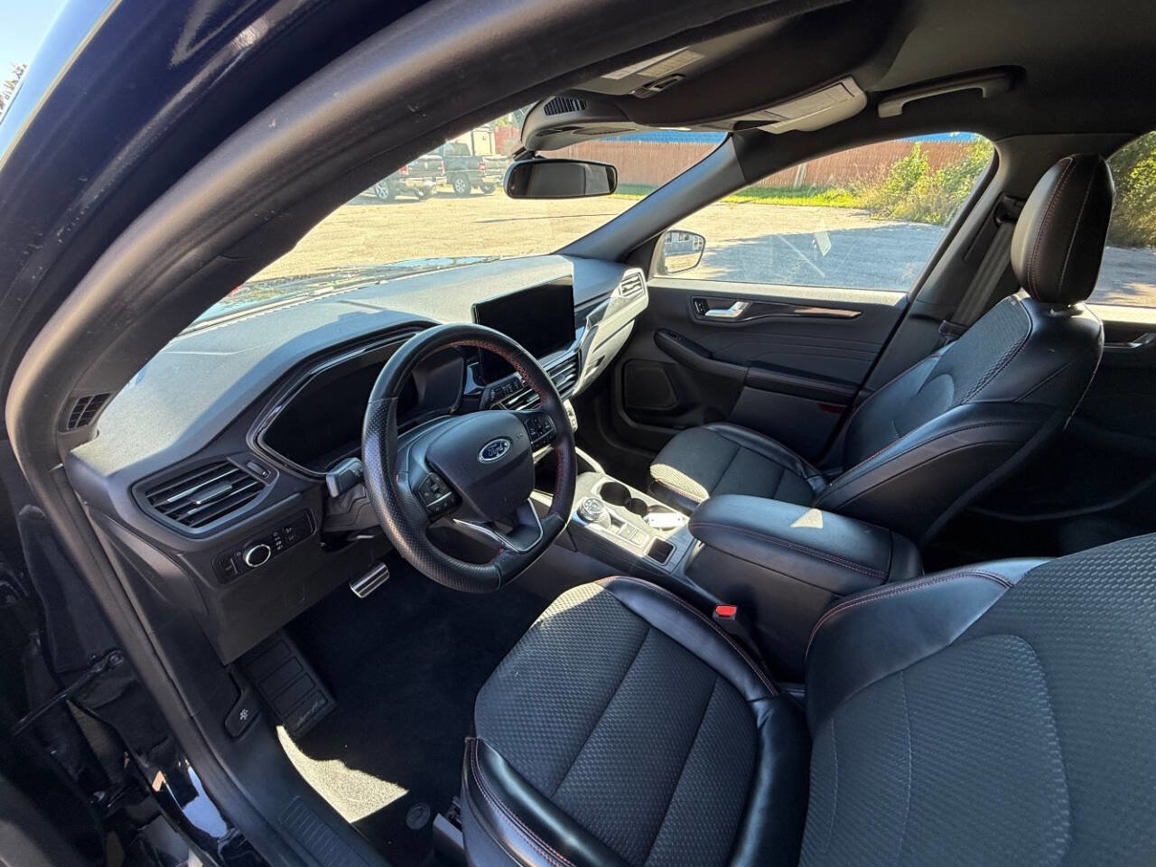 Used 2023 Ford Escape ST-Line w/ Tech Pack #1 image 11