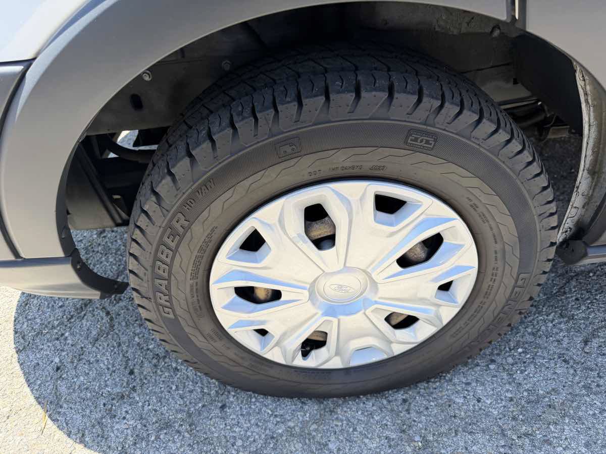 Used 2015 Ford Transit 350 XLT RWD image 6
