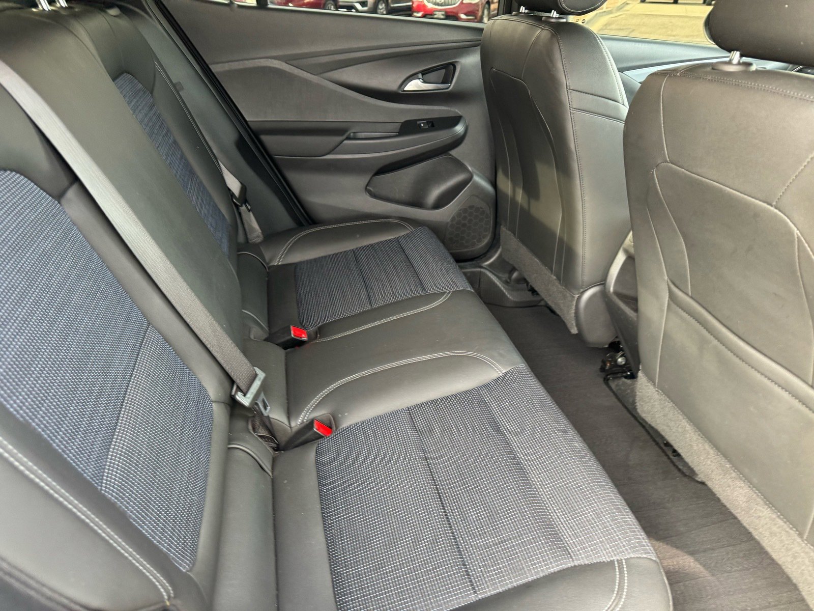 Used 2025 Buick Envista Preferred w/ Convenience I Package image 12