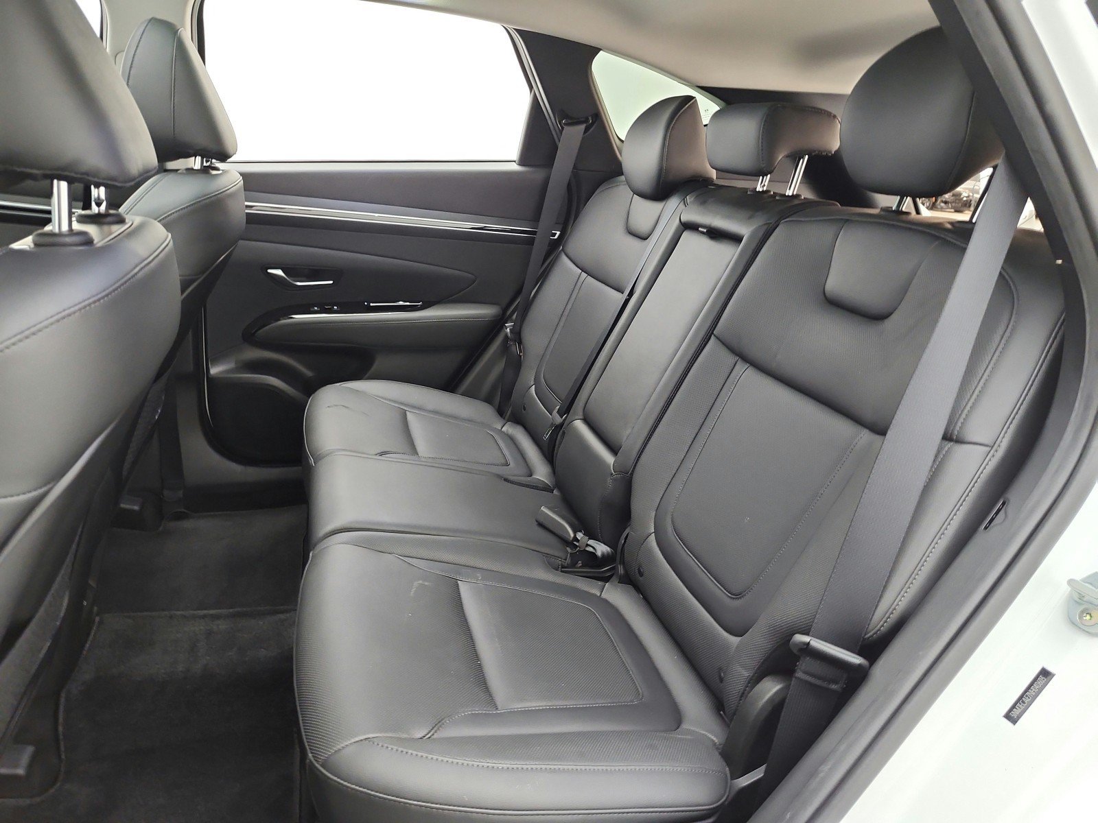 Used 2022 Hyundai Tucson Limited w/ Cargo Package AWD/4WD image 15