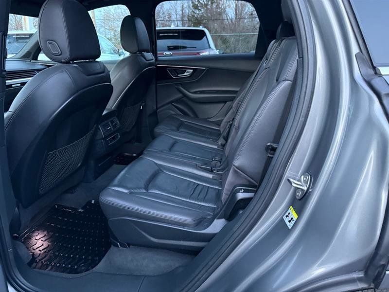 Used 2017 Audi Q7 3.0T Premium Plus image 11