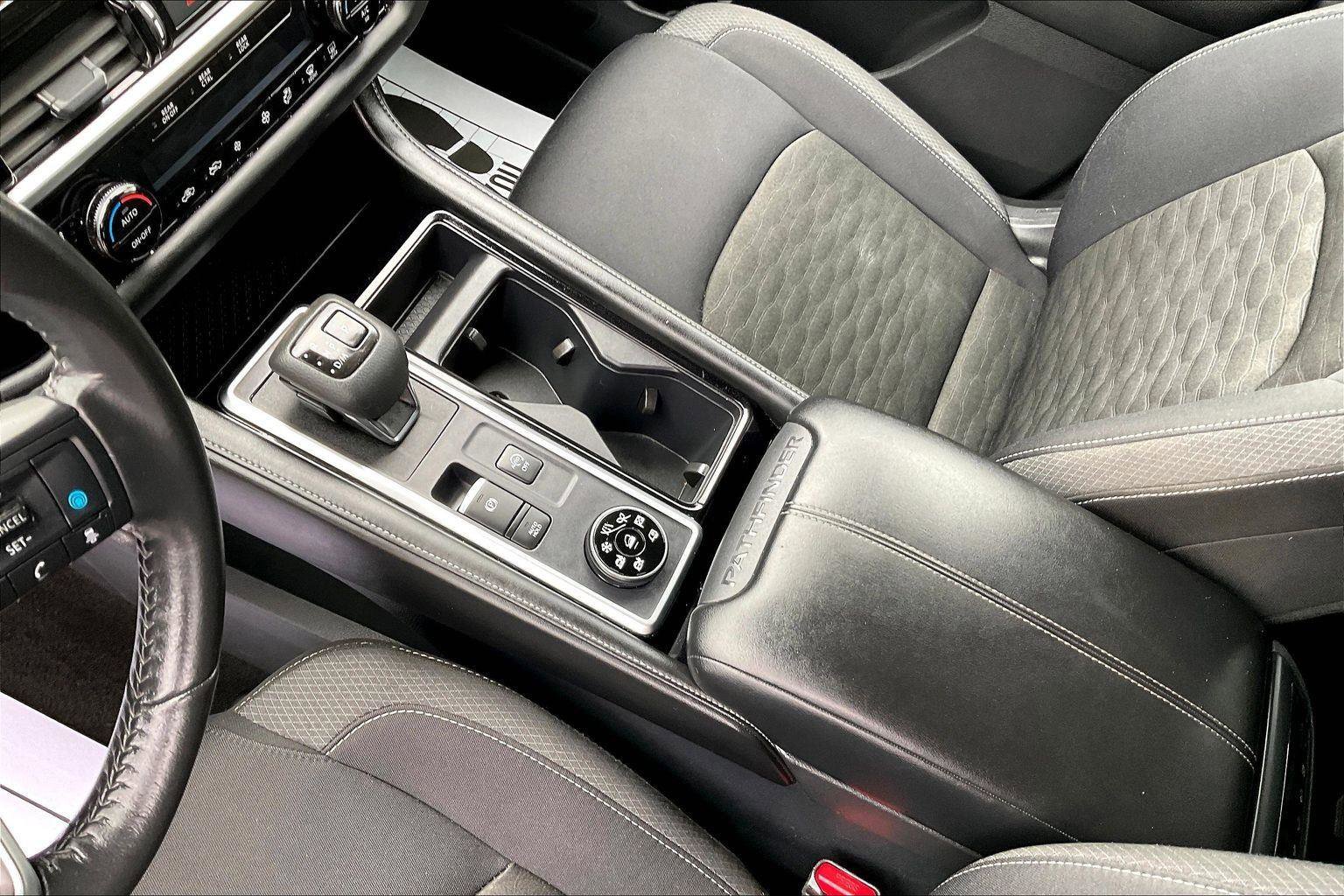 Certified 2024 Nissan Pathfinder SV image 15