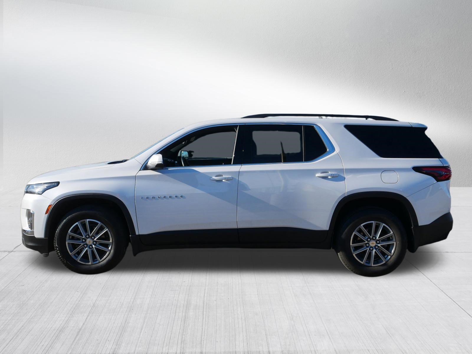 Used 2023 Chevrolet Traverse LT image 4